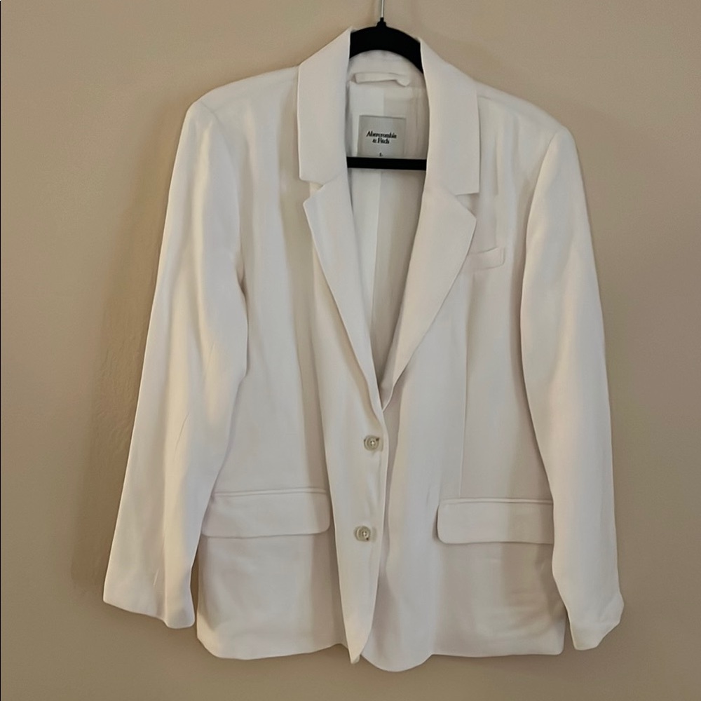 Abercrombie & Fitch White Tailored Blazer